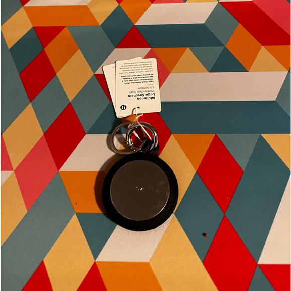 Lululemon logo bag charm and keychain - Picture 3 of 3